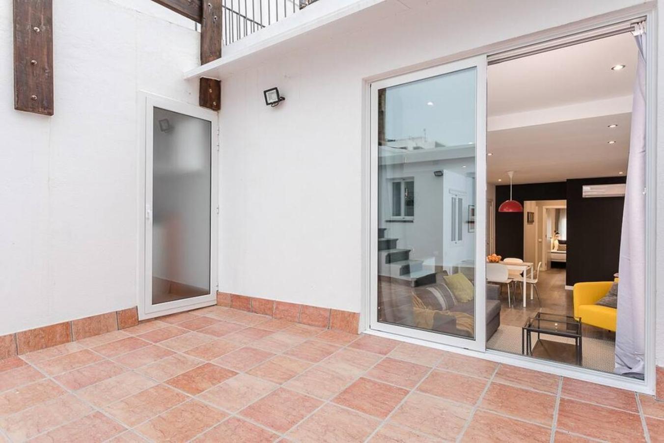 Appartement 3 Bdr&terrace Close To Subway