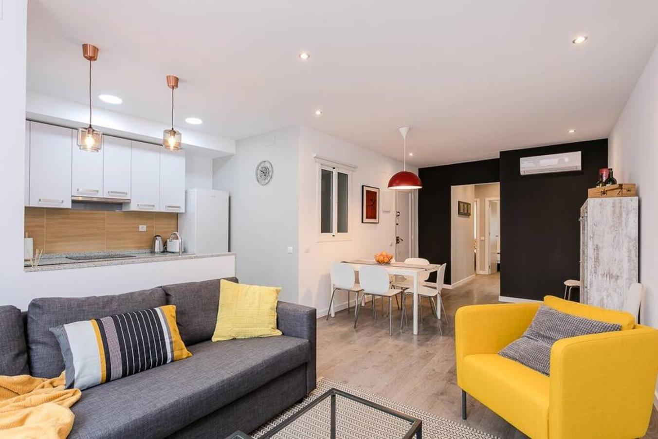 Appartamento 3 Bdr&terrace Close To Subway L'Hospitalet de Llobregat