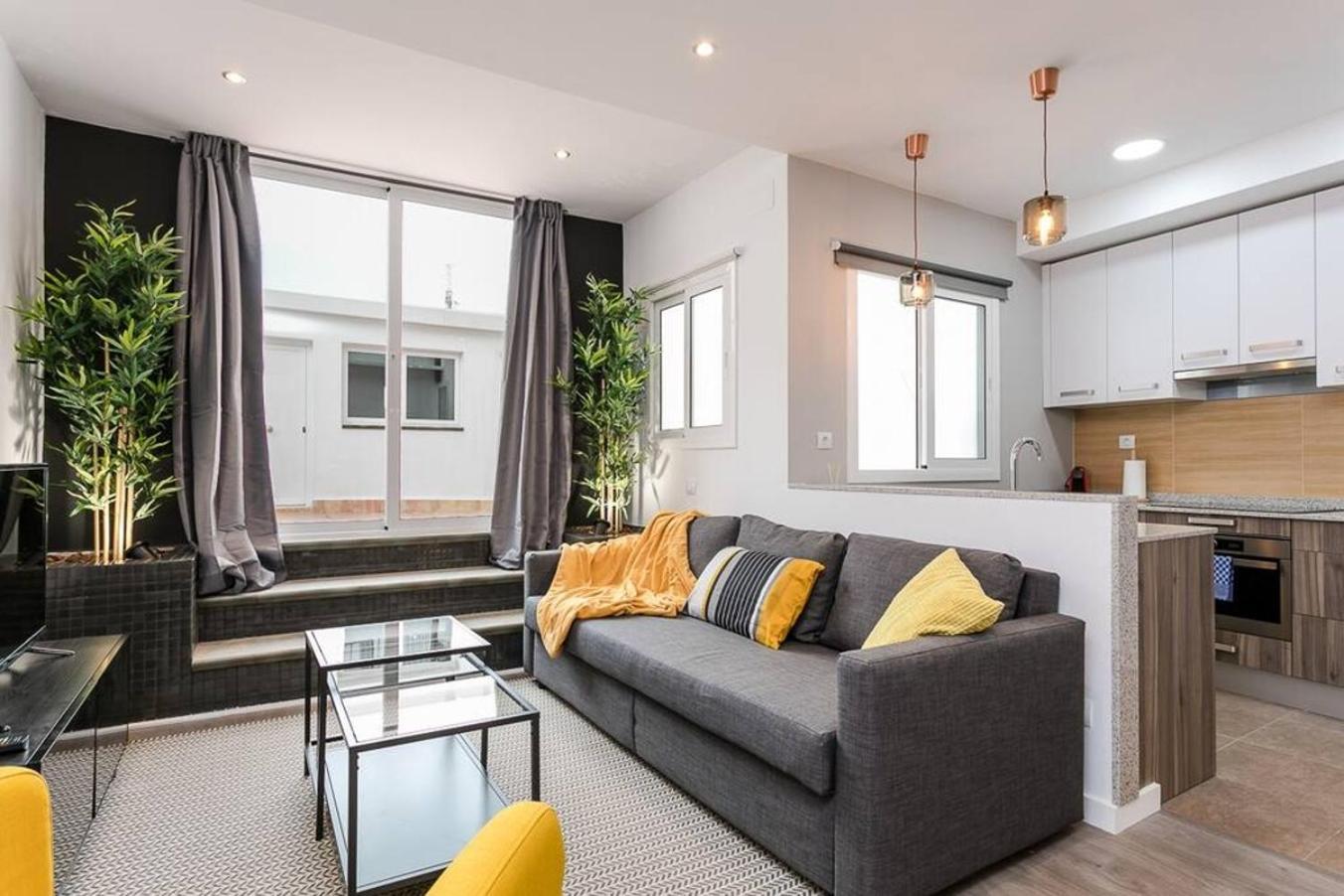 3 Bdr&terrace Close To Subway * L'Hospitalet de Llobregat