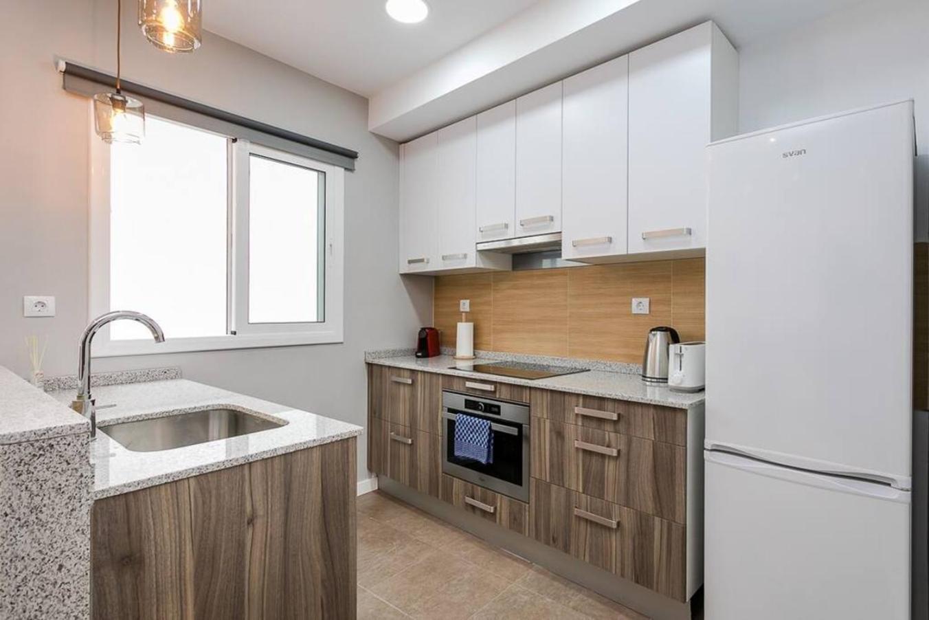 3 Bdr&terrace Close To Subway Apartment L'Hospitalet de Llobregat