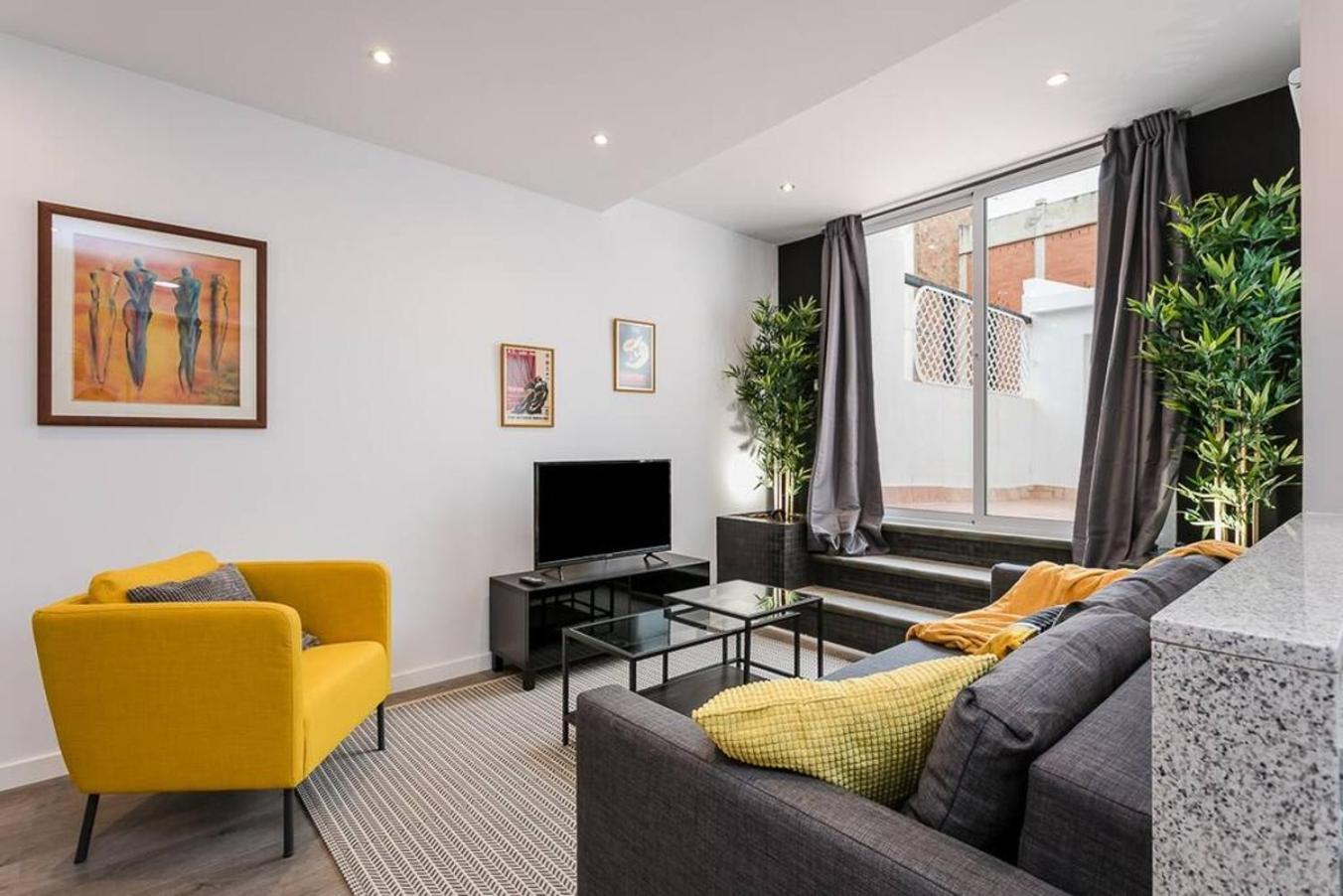 3 Bdr&terrace Close To Subway Apartment L'Hospitalet de Llobregat